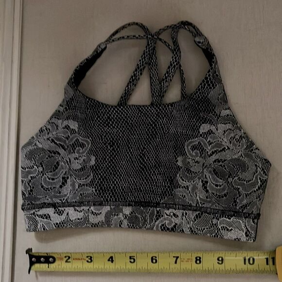 lululemon Energy Strappy Back Sports Bra black and gray lace pattern - 4. - Picture 5 of 6